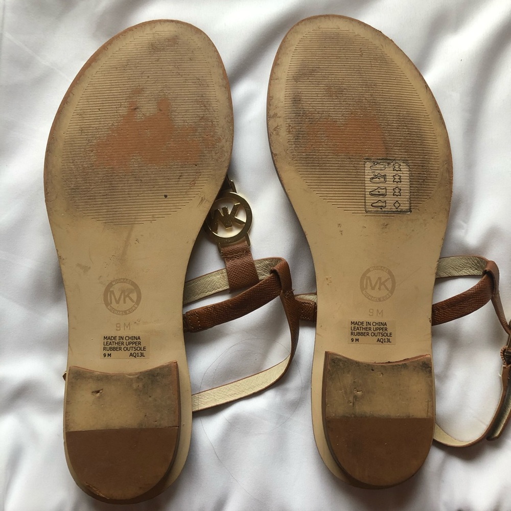 Michael Kors sandal - Picture 2 of 2